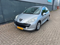 Peugeot 207 - 1.4 VTi Look