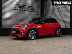 MINI Cooper - 1.5 | Chili | JCW Pakket | Leder | LED | H&K | Head Up | 18 inch | NL Auto |