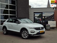 Volkswagen T-Roc - 1.5 TSI Style | Trekhaak | Achteruitrij Camera | Prijs incl 12M BOVAG garantie + afleverbe