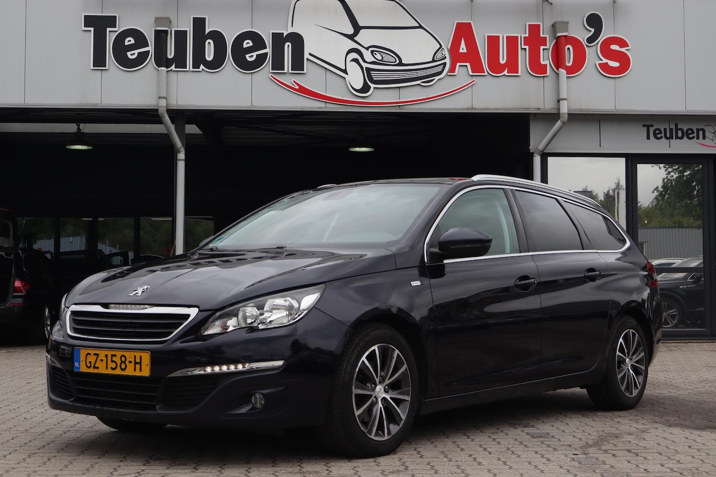 Peugeot 308 SW - 1.2 PureTech Style | Cruise control | Climate control | Panoramadak - AutoWereld.nl