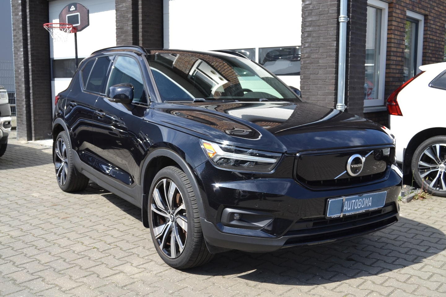 Volvo XC40 - Recharge Twin Plus R-design - AutoWereld.nl