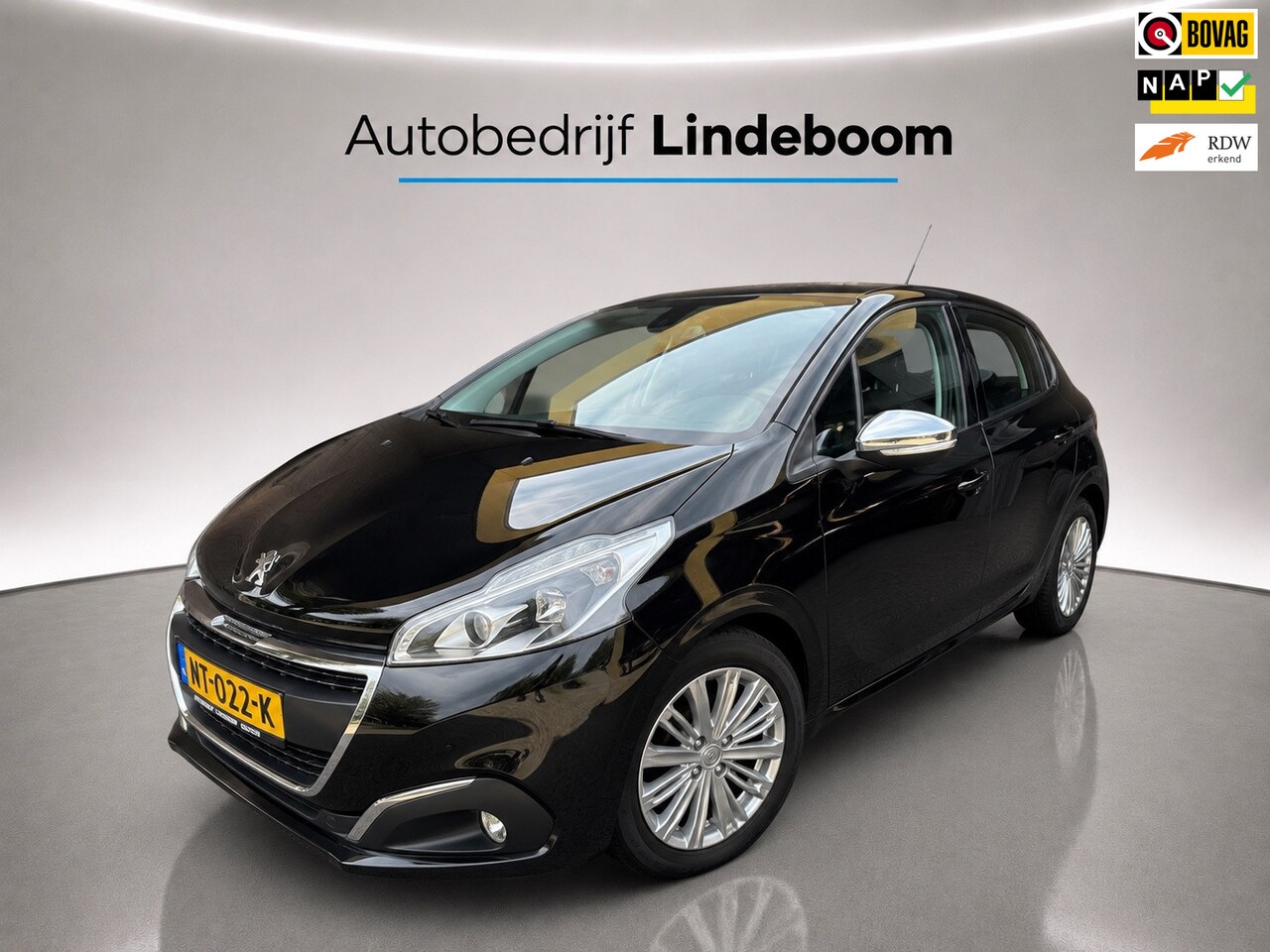 Peugeot 208 - 1.2 PureTech Allure 1e eigenaar Achteruitrij Camera - AutoWereld.nl