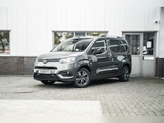 Toyota ProAce Verso - | Pano dak | 5-Persoons | Achteruitrijcamera | PDC V+A |