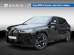 BMW iX - xDrive40 High Executive | Glazen panoramadak Sky Lounge | Driving Assistant Professional |