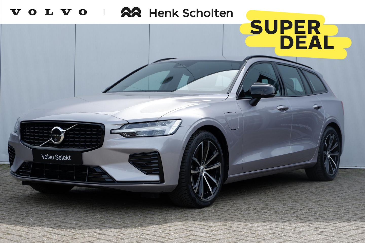 Volvo V60 - T6 Plug-in hybrid AWD Plus Dark | Trekhaak | Verwarmbare voorstoelen en stuurwiel | 360 gr - AutoWereld.nl