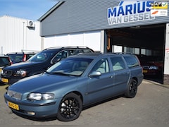 Volvo V70 - 2.3 T-5 Automaat & Leer 250 pk