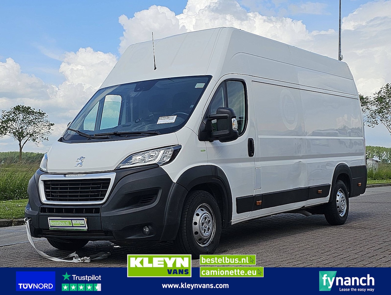 Peugeot Boxer - 2.2 L4H3 Engine defect - AutoWereld.nl