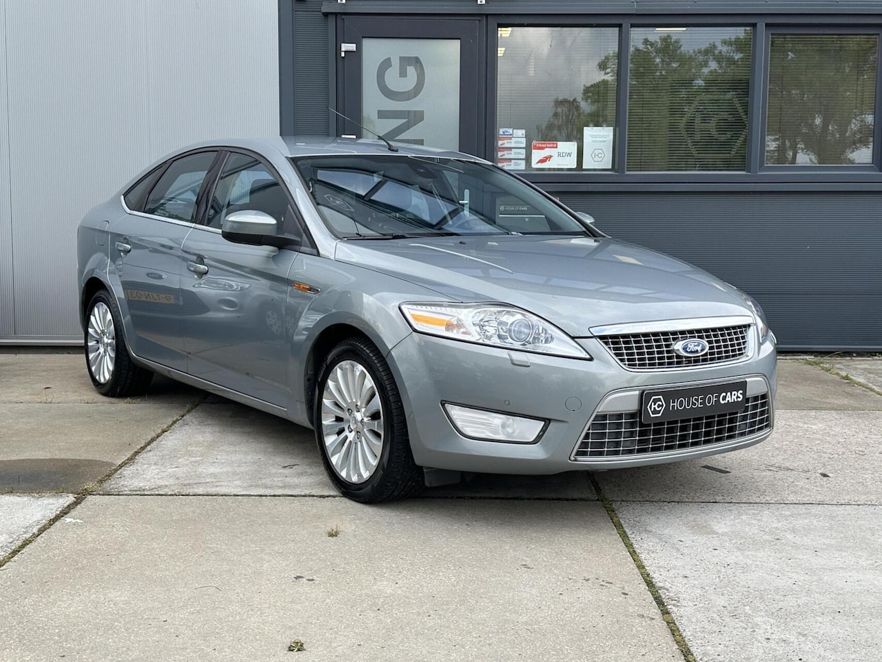 Ford Mondeo - 2.0 16V Titanium Clima Cruise Navi Trekhaak NAP - AutoWereld.nl