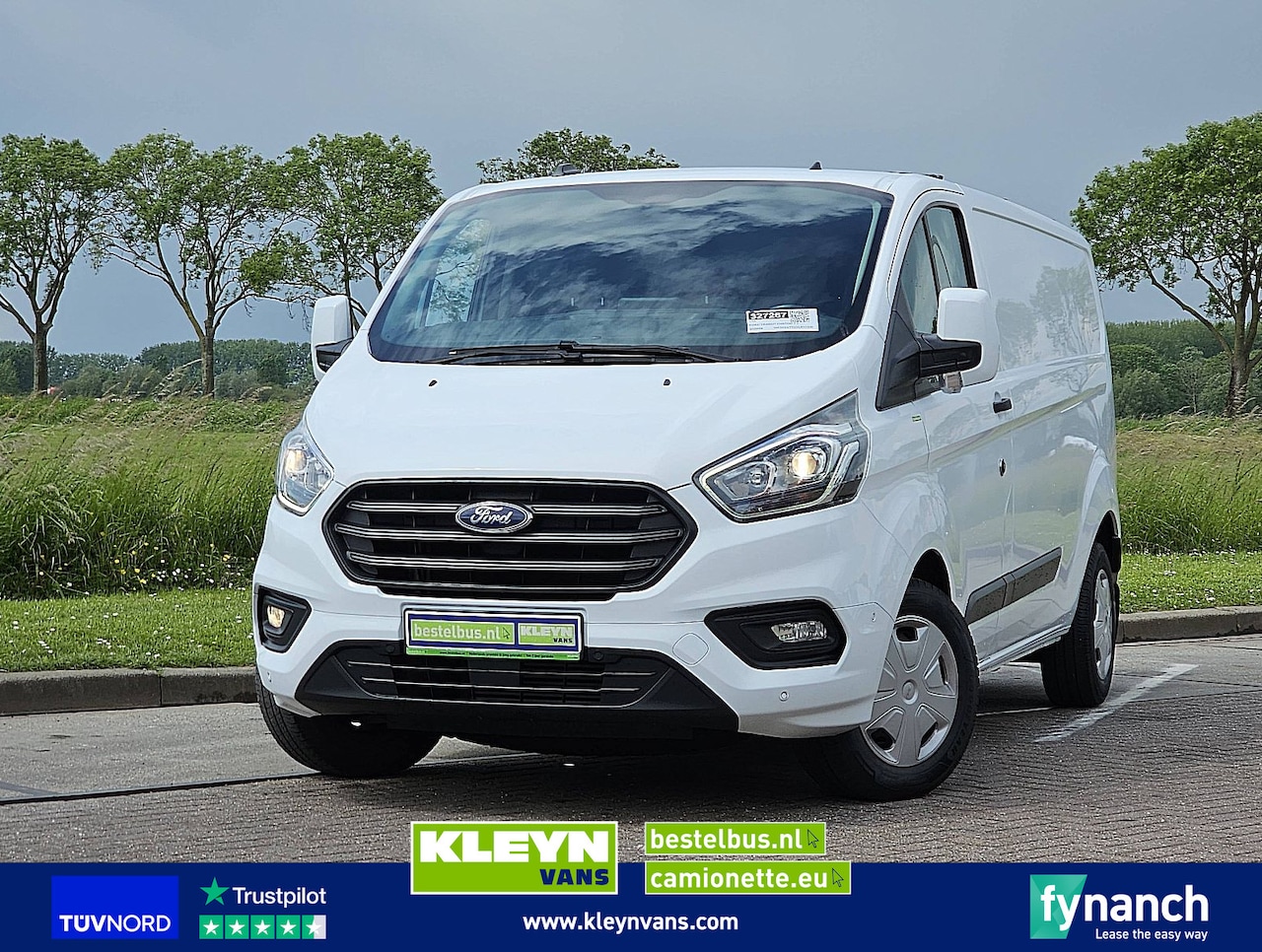 Ford Transit Custom - 2.0 L2H1 Navi Airco - AutoWereld.nl