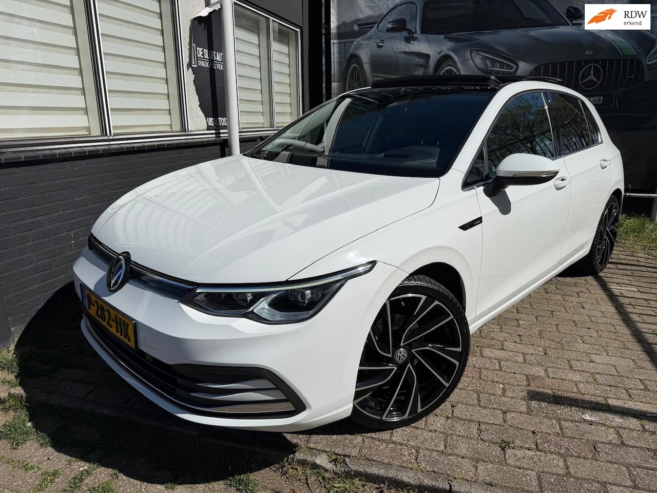 Volkswagen Golf - 2.0 TDI Style Pano HUD - AutoWereld.nl