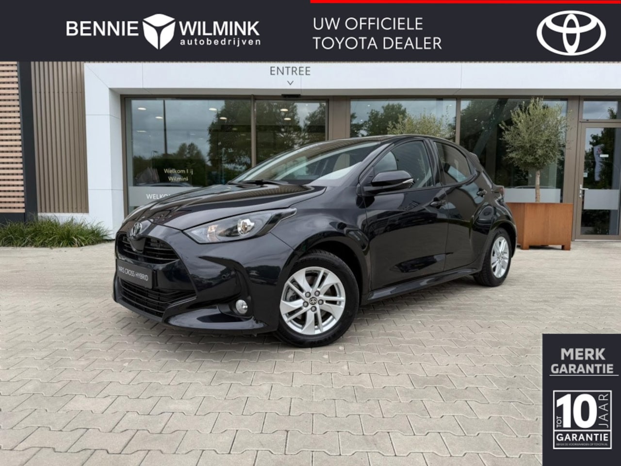 Toyota Yaris - 1.5 Hyb. Dynamic Limited | Parkeersensoren V+A - AutoWereld.nl
