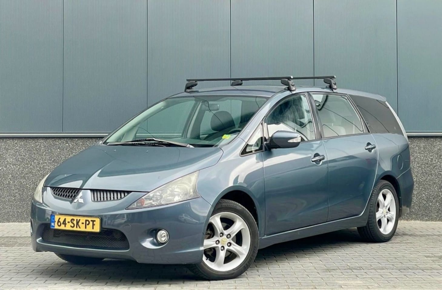 Mitsubishi Grandis - 2.4-16V Intense 2.4-16V Intense - AutoWereld.nl