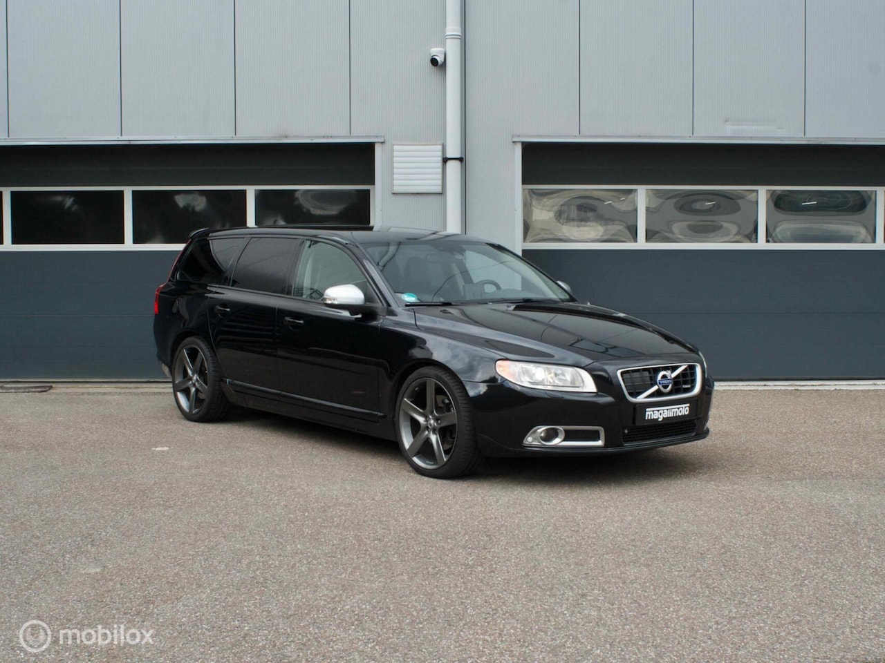 Volvo V70 - 3.0 T6 AWD R-Design HEICO | 37/100 | 330 pk - AutoWereld.nl