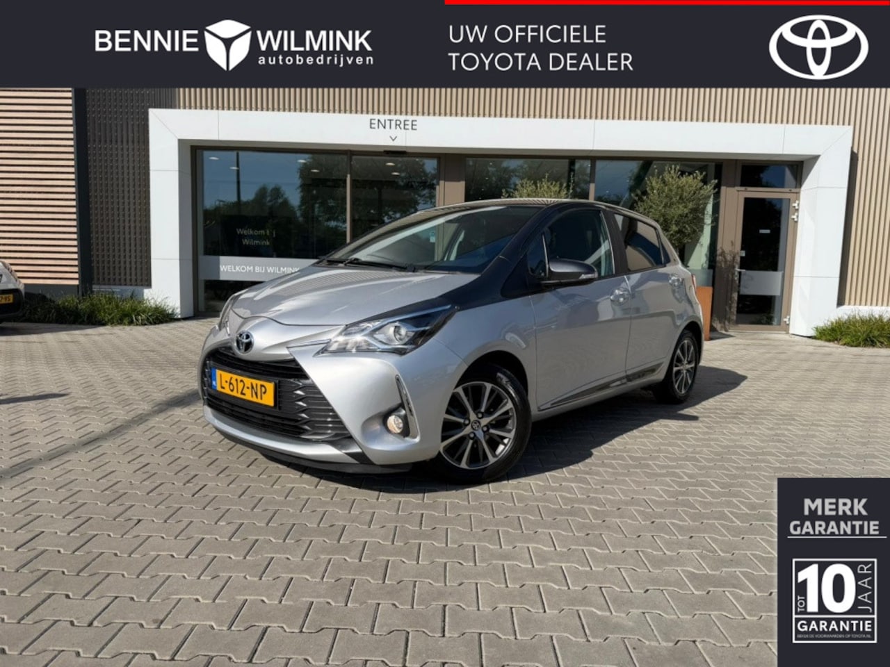 Toyota Yaris - 1.0 VVT-i Bi-tone | Navi | Camera | Cruise | - AutoWereld.nl