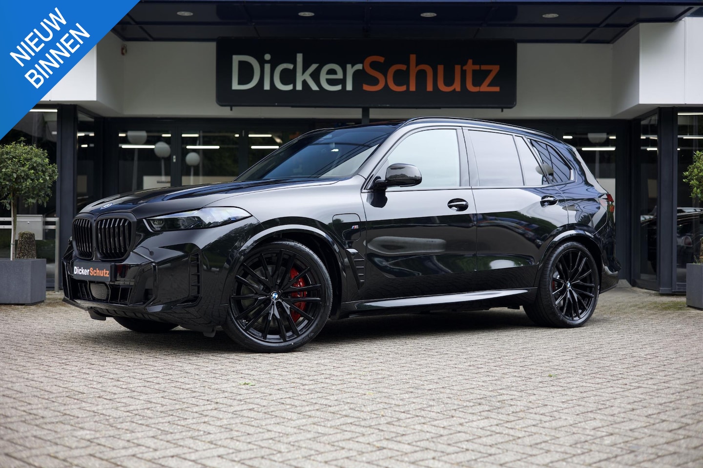 BMW X5 - xDrive50e M Sport Pro SkyLounge | B & W | Vierwielb. | Trekhaak | Massage - AutoWereld.nl