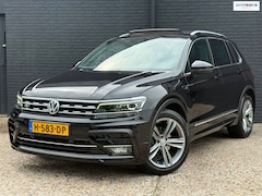 Volkswagen Tiguan - 1.5 TSI ACT Highline Business R-LINE| PANO | STOELVER | CARPLAY | CAMERA | KEYLESS | NWE A