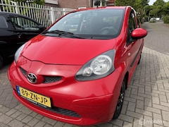 Toyota Aygo - 1.0-12V +