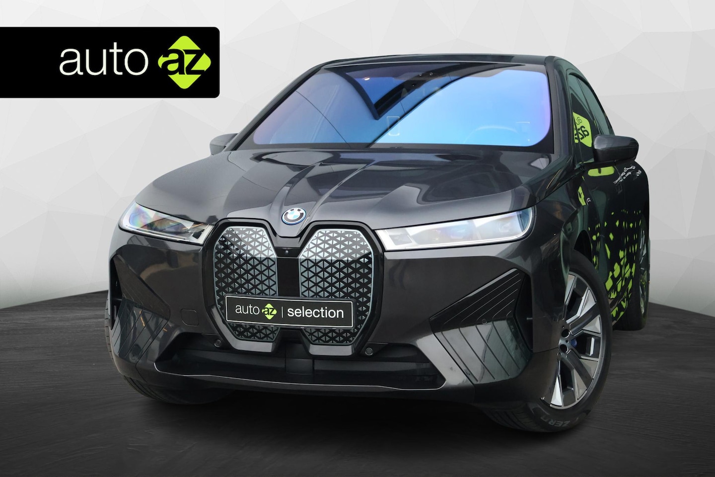 BMW iX - xDrive40 High Executive 77 kWh / Laser / Trekhaak / Harman Kardon / Massage - AutoWereld.nl