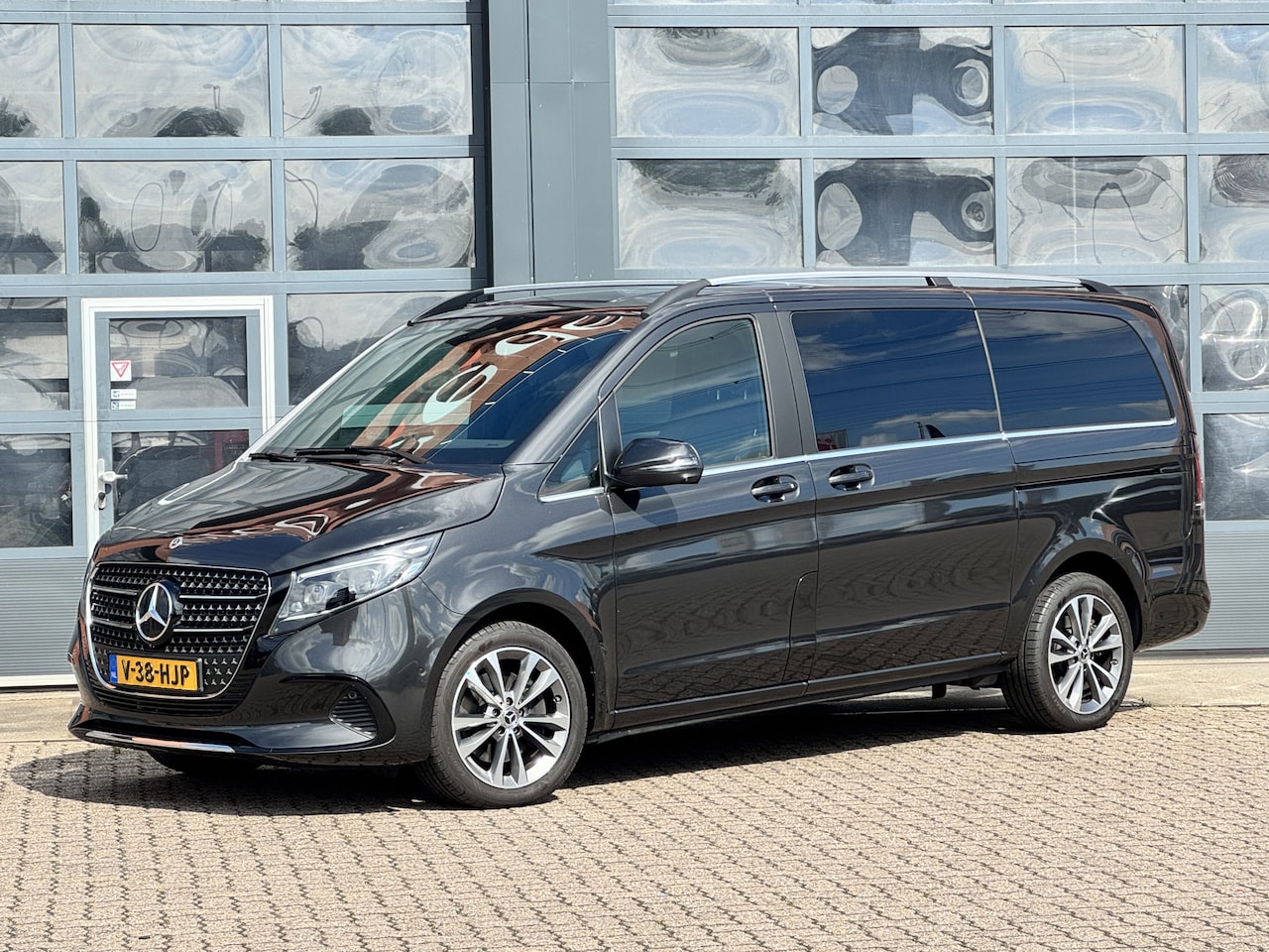Mercedes-Benz V-klasse - V 250d DC L2 Avantgarde | 360° Camera | Distronic | Certified 24 mnd garantie - AutoWereld.nl