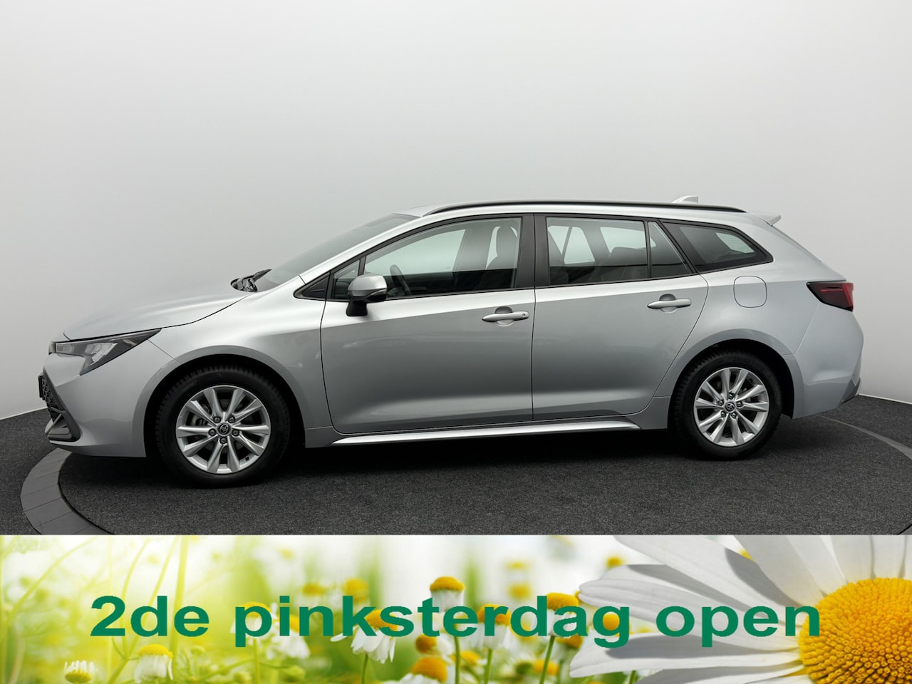 Toyota Corolla Touring Sports - Hybrid 140 Active | Led | Navigatie | Camera | Carplay&Android - AutoWereld.nl