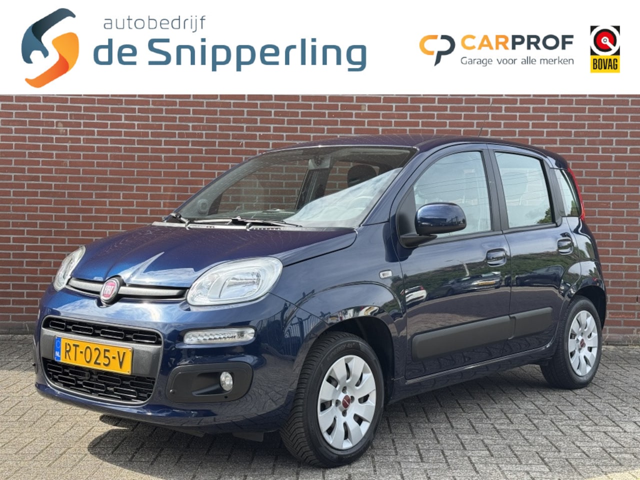 Fiat Panda - 0.9 TwinAir Lounge 80 PK AIRCO BLUETOOTH 5PERSOONS - AutoWereld.nl