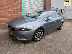 Volvo V40 - 2.0 D4 Ocean Race Business Bj:2014 NAP