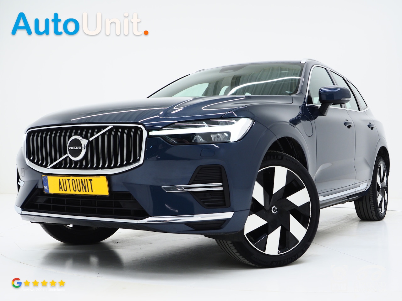 Volvo XC60 - 2.0 T6 Plug-in hybrid AWD Ultimate | Panoramadak | Trekhaak | Tailored Wool Blend | Luchtv - AutoWereld.nl