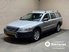 Volvo XC70 - 2.5 T Momentum | AWD | Automaat | Trekhaak | Airco