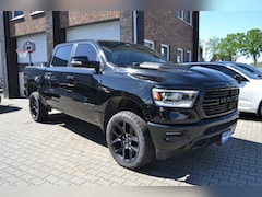 Dodge Ram 1500 - 5.7 V8 4x4 Crew Cab Sport, 12 inch scherm