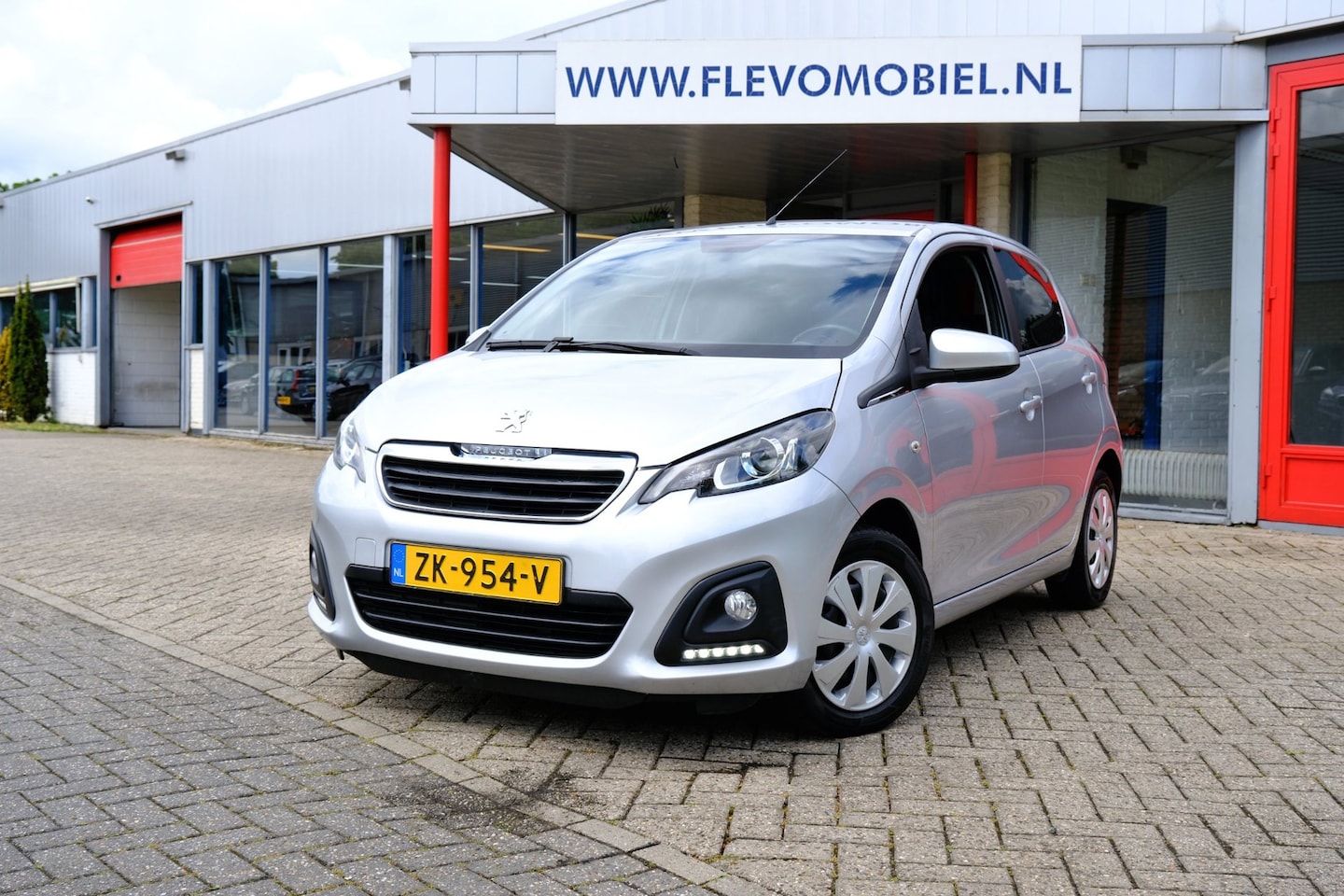 Peugeot 108 - 1.0 e-VTi Active 5-drs Aut. Airco|LED dagrij|Dealer onderhouden! - AutoWereld.nl