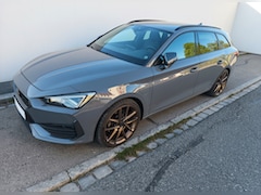 CUPRA Leon Sportstourer - E-Hybrid VZ Performance PANO l LEDER l ACC