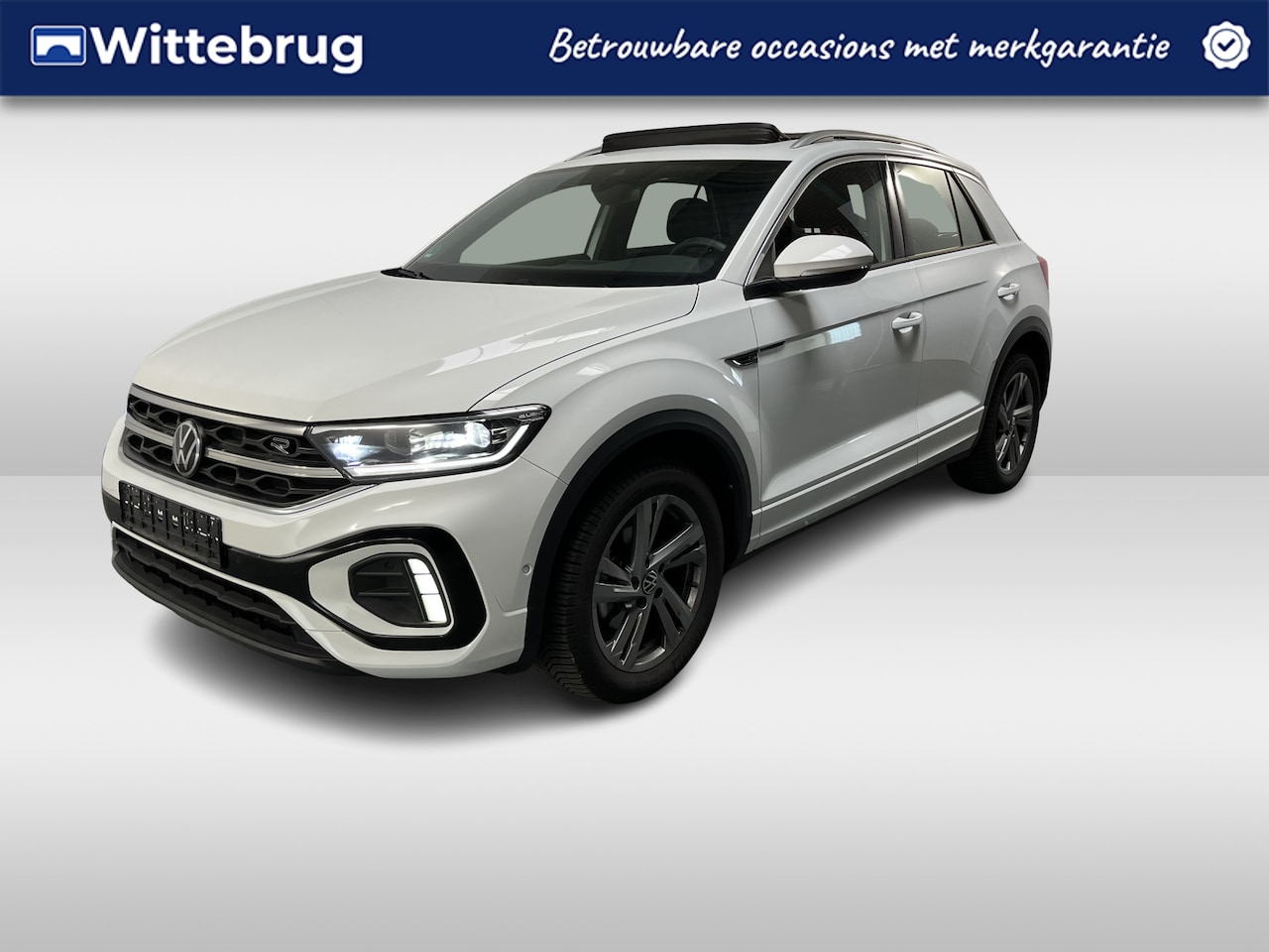 Volkswagen T-Roc - 1.0 TSI R-Line / PANO/ 2X R-LINE/ ACC/ PARKEER SENSOREN V+A/ STOELVERWARMING/ APP-CONNECT/ - AutoWereld.nl