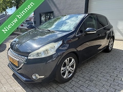 Peugeot 208 - 1.6 VTi Allure