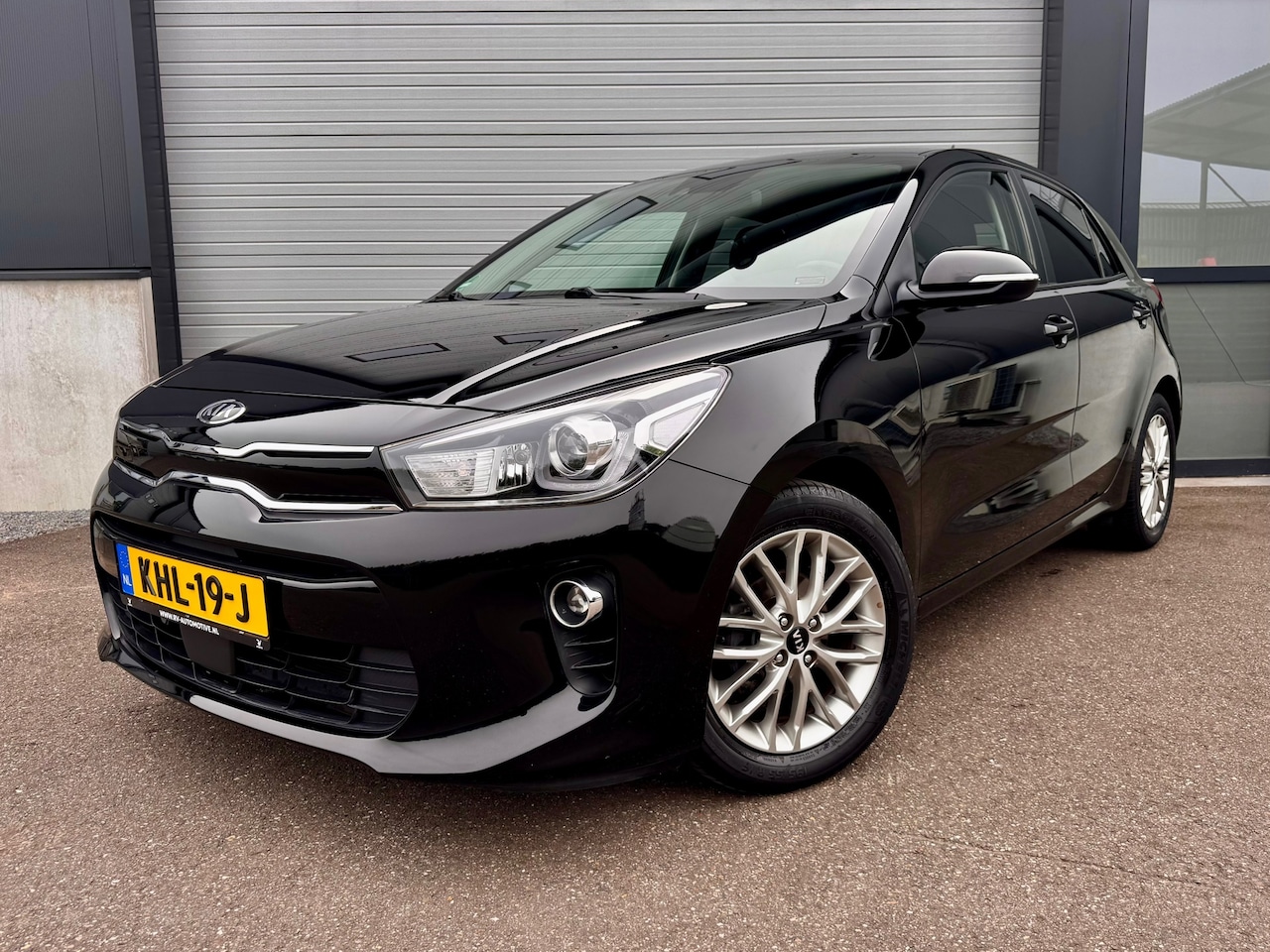 Kia Rio - 1.2 CVVT ComfortPlusLine / Cruise / Apple / 12mnd garantie - AutoWereld.nl
