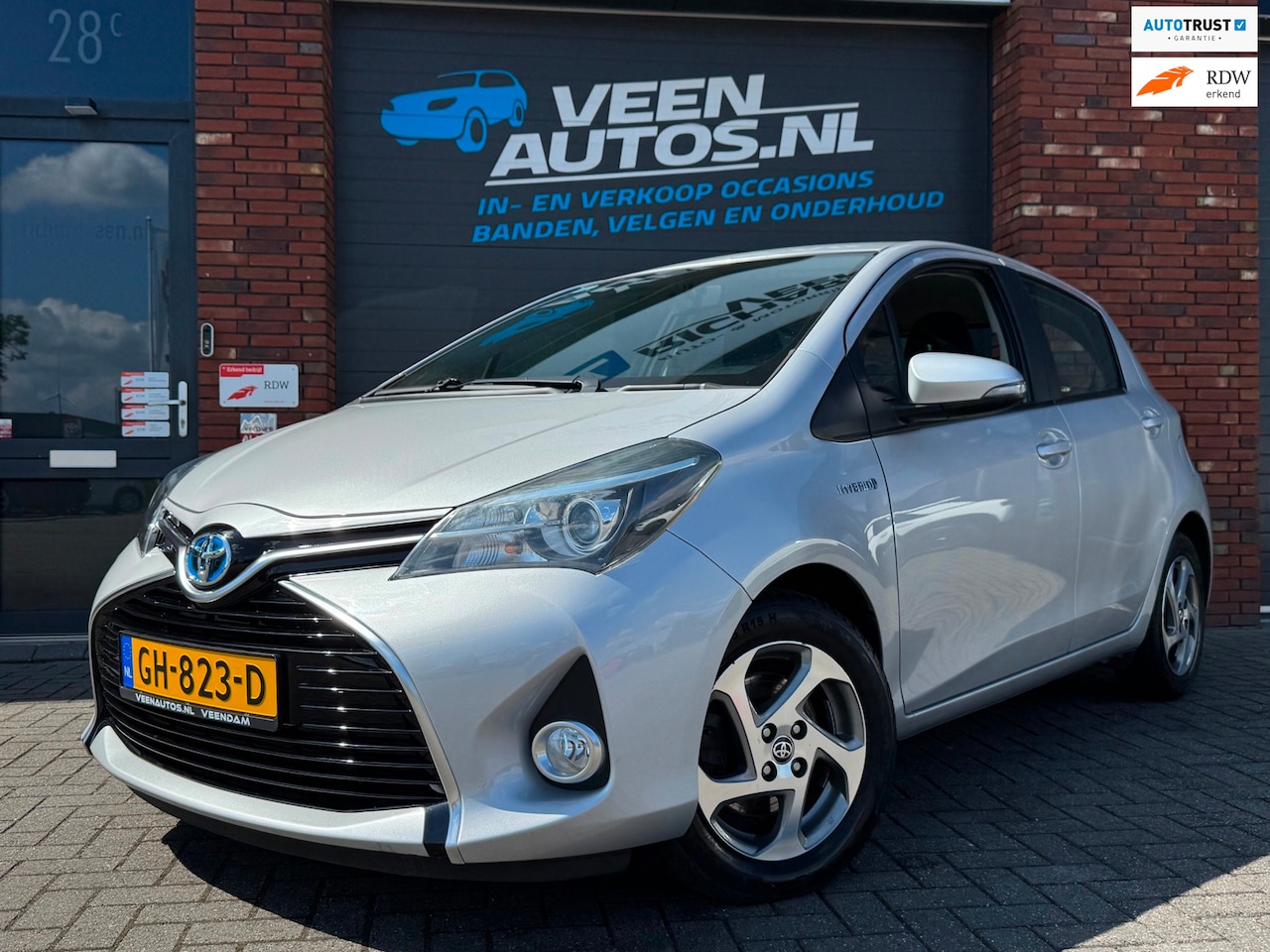 Toyota Yaris - 1.5 Hybrid Lease Camera Navi Lichtmetaal - AutoWereld.nl