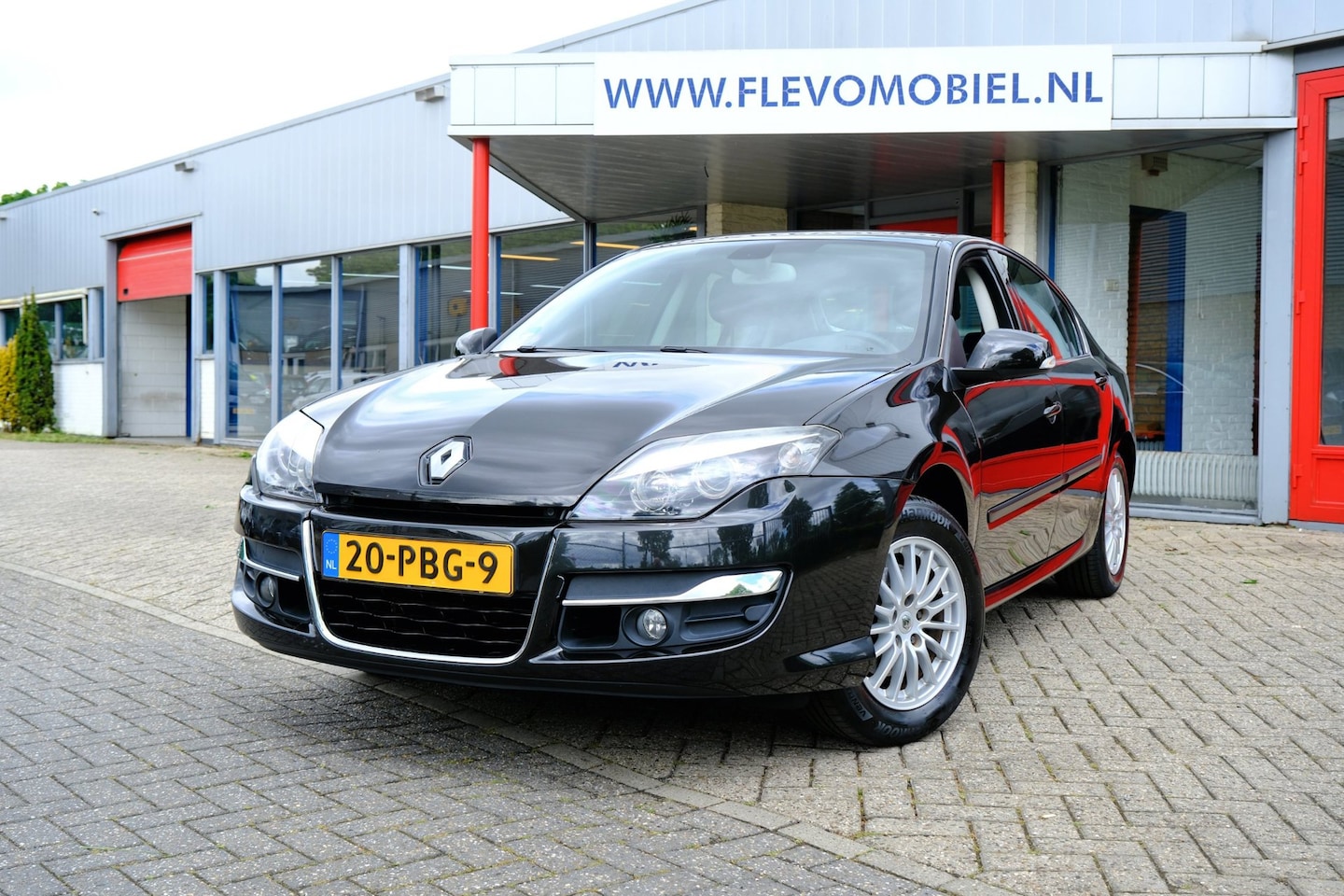 Renault Laguna - 2.0 Expression Navi|Clima|Half Leder|LMV - AutoWereld.nl