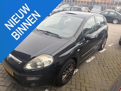Fiat Punto Evo - 1.3 M-Jet Dynamic Motor tikt