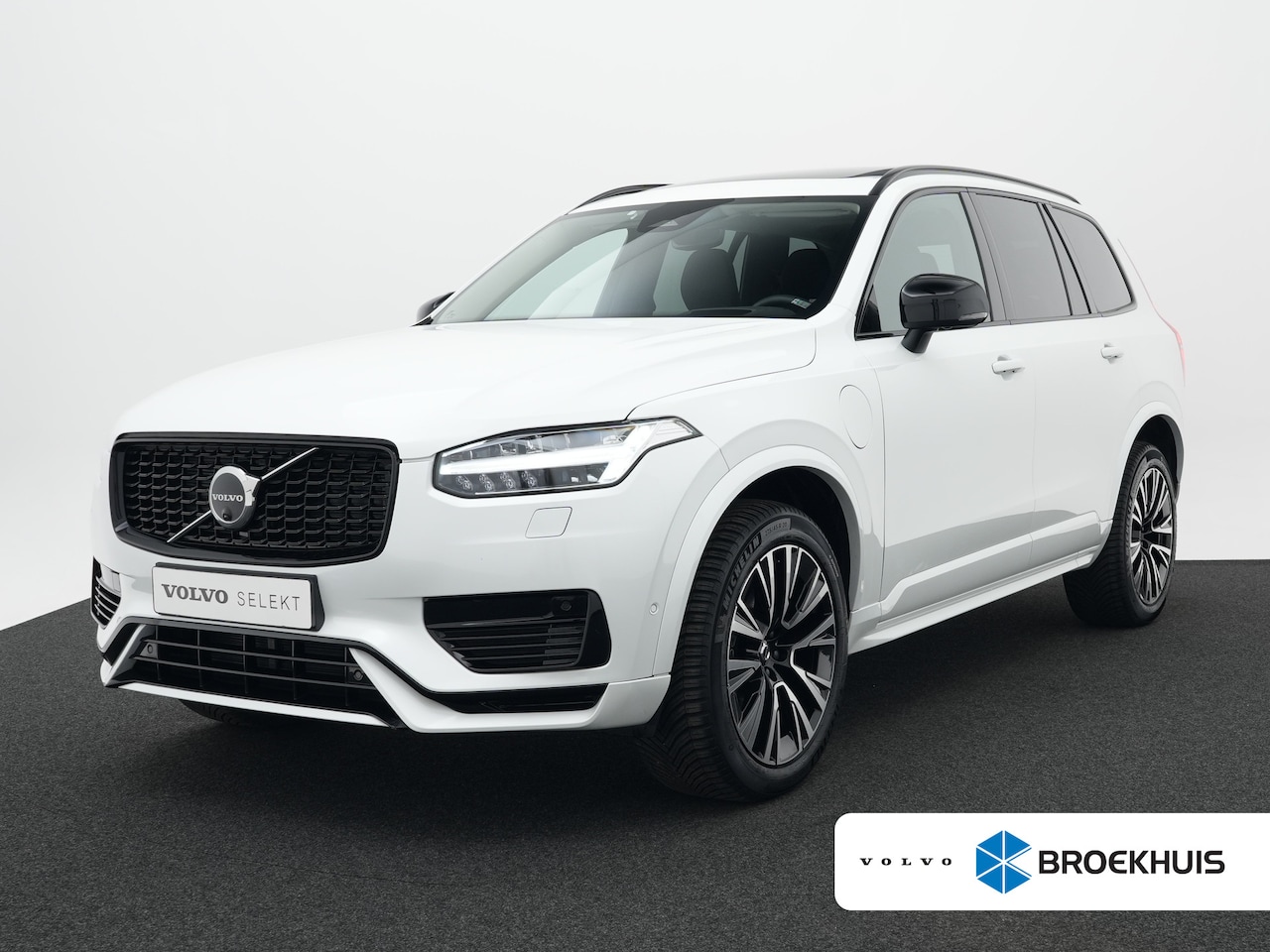 Volvo XC90 - T8 AWD Ultimate Dark | Long Range | Luchtvering | Head-Up | Massage | Harman/Kardon | 360° - AutoWereld.nl