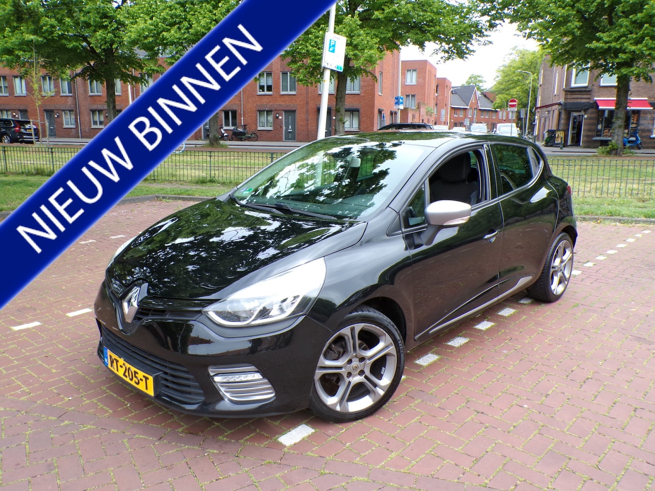 Renault Clio - 0.9 TCe Iconic GT Line Panoramadak - AutoWereld.nl