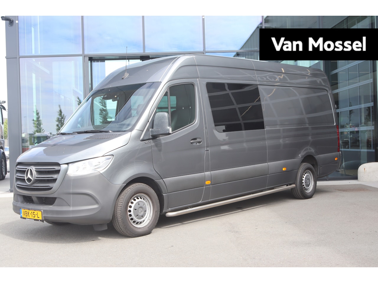 Mercedes-Benz Sprinter - 319 3.0 V6 CDI Aut. L3H2 Dub Cab. |NAVI/MBUX/AIRCO/ALARM - AutoWereld.nl