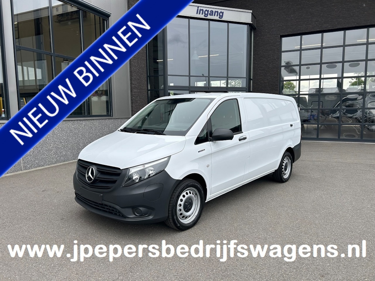 Mercedes-Benz eVito - 112 Lang 60 kWh / Snellader / Camera / Navigatie / Cruise control / Airco / 270 Graden ach - AutoWereld.nl