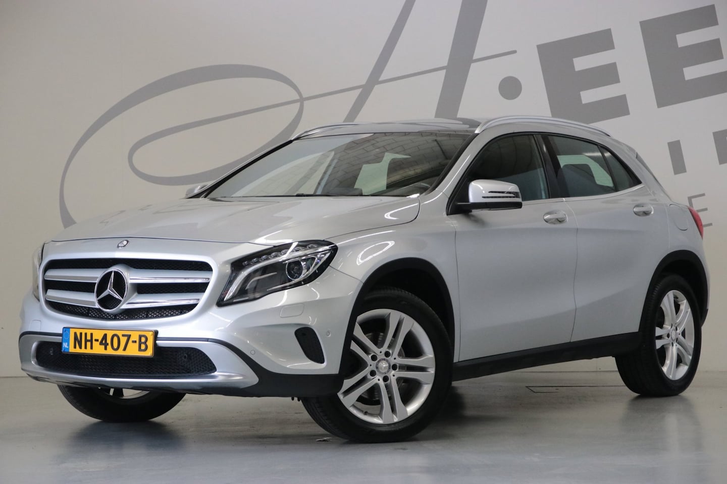 Mercedes-Benz GLA-Klasse - 180 Bi-xenon/NAP/origineel NL - AutoWereld.nl