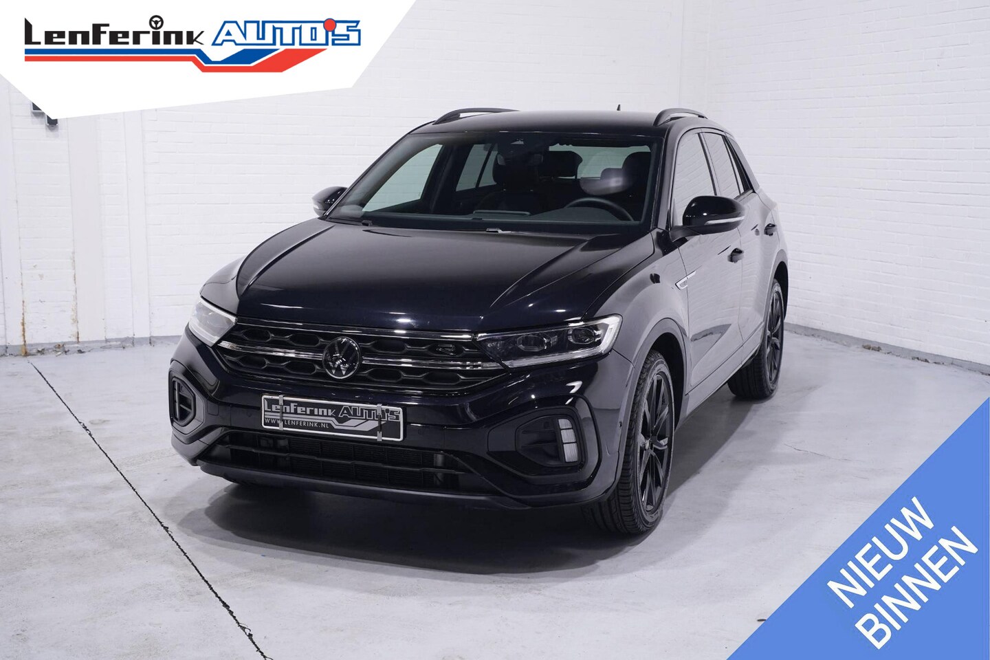 Volkswagen T-Roc - 1.0 TSI R-Line Business+ Clima Apple Carplay Stoelverwarming Black Style - AutoWereld.nl