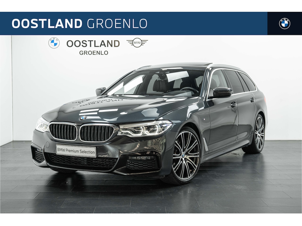 BMW 5-serie Touring - 520i High Executive M Sport Automaat / Panoramadak / Adaptieve LED / Head-Up / Parking Ass - AutoWereld.nl