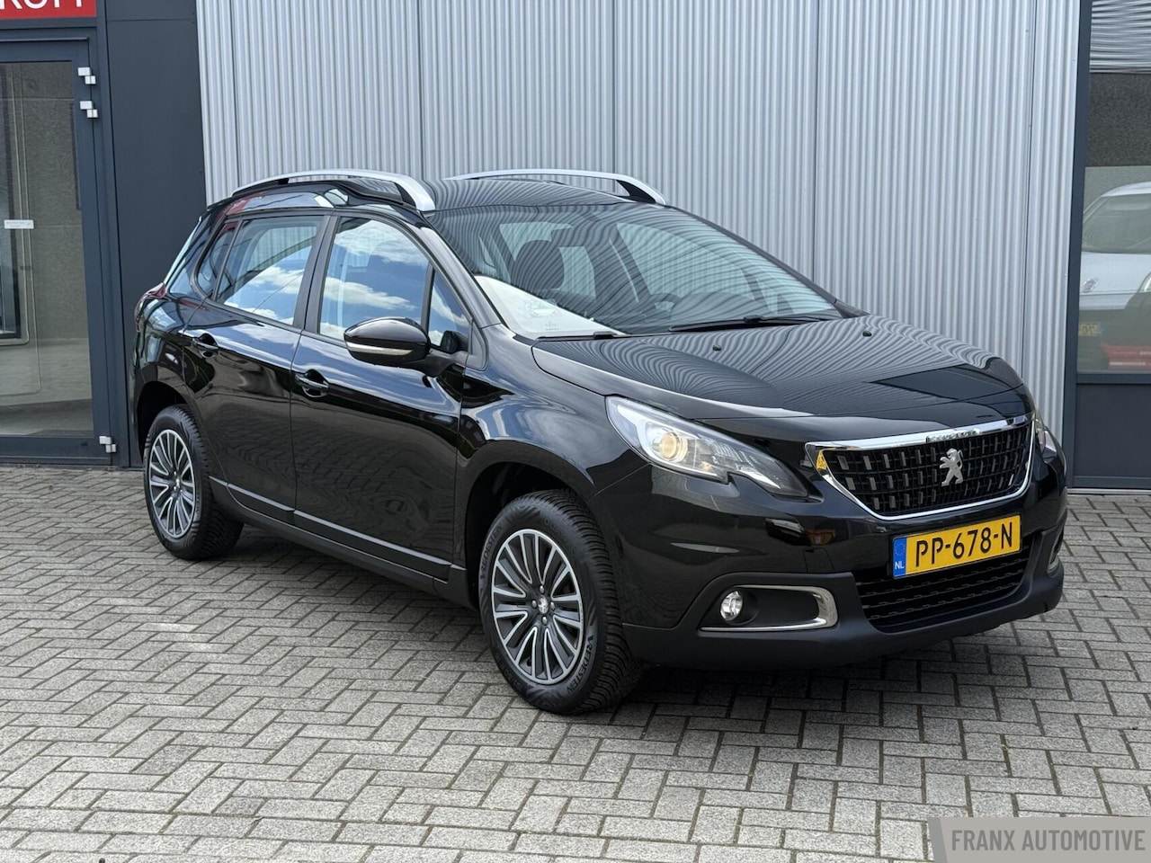 Peugeot 2008 - 1.2 PureTech Blue Lion |TREKHAAK|CARPLAY|PDC - AutoWereld.nl