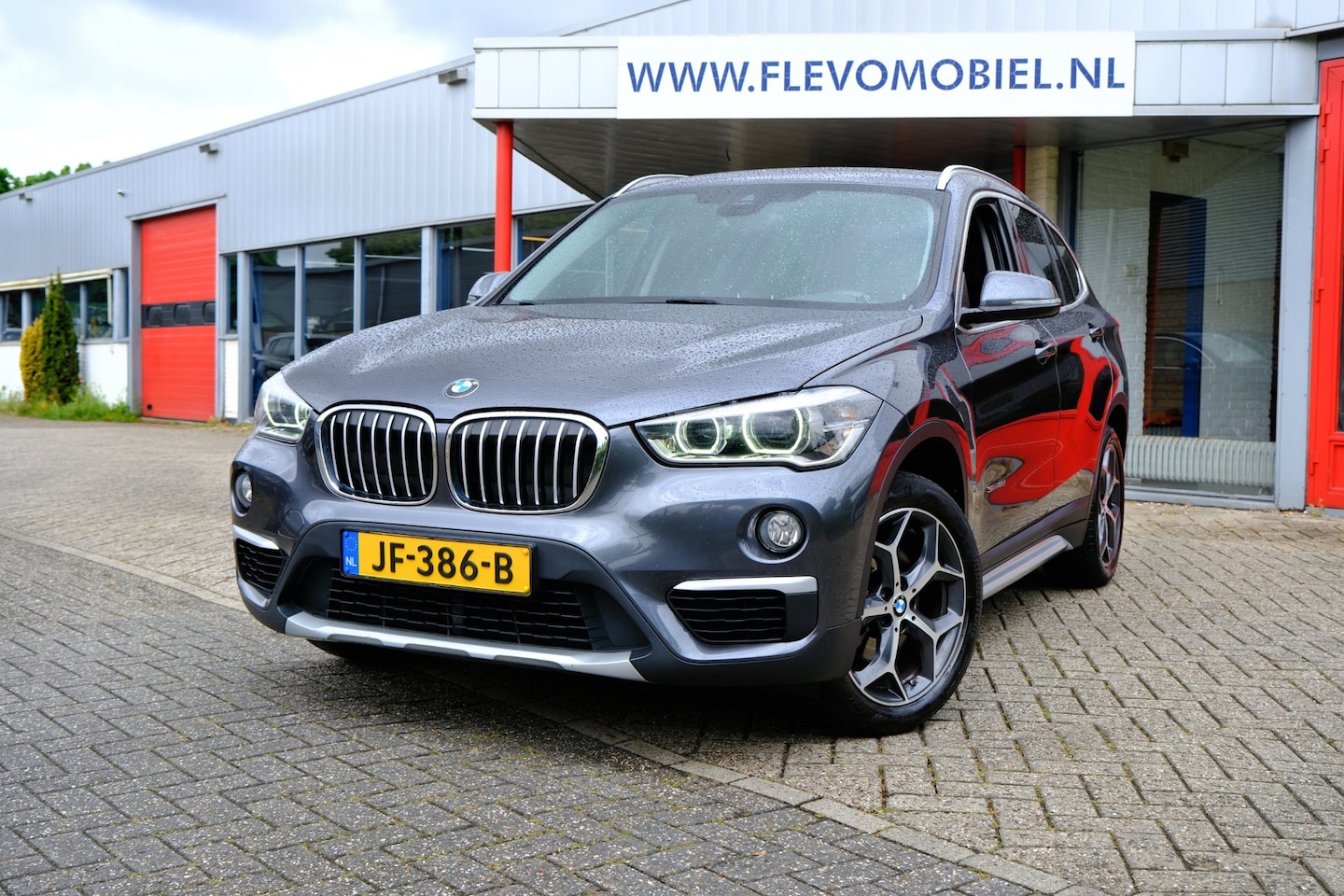 BMW X1 - SDrive16d Corporate Lease xLine Leder|Navi|Clima|LMV - AutoWereld.nl