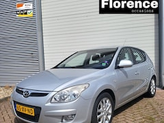 Hyundai i30 - 1.6i Dynamic Business Airco Park-sens