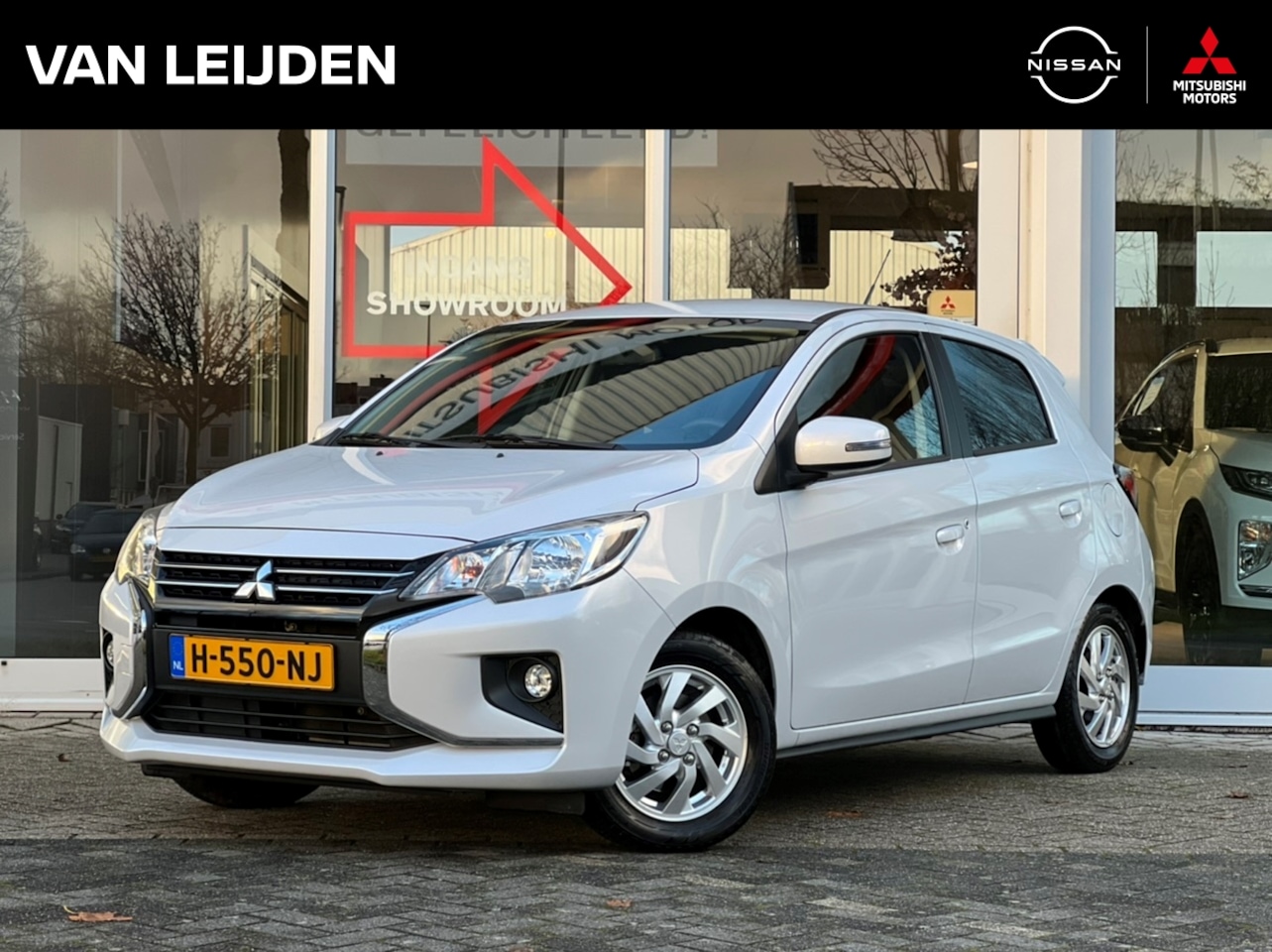 Mitsubishi Space Star - 1.2 80pk Nova | Navigatie | Cruise Control | Apple CarPlay | Android Auto | ECC | Keyless - AutoWereld.nl