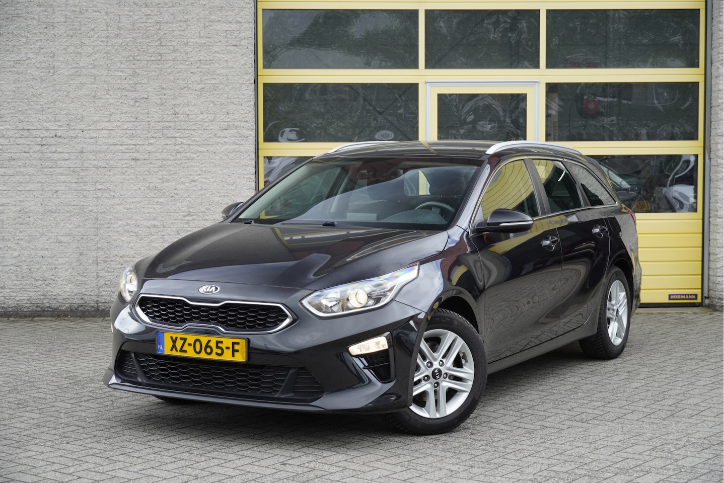 Kia Cee'd Sportswagon - Ceed 1.0 T-GDi DynamicLine BJ2019 Lmv 16" | Led | Pdc | Navi | Achteruitrijcamera | Climat - AutoWereld.nl