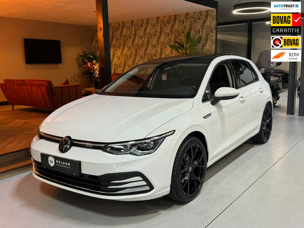 Volkswagen Golf - 1.5 eTSI Style Garantie Pano Memory Massage Sfeer Carplay Camera Blindspot ACC Navi Clima - AutoWereld.nl